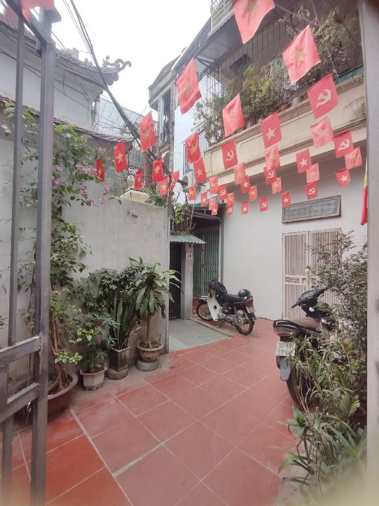 Bán nhà Tân Mai - diện tích 95m2 3 tầng - gần ô tô - giá 12,5 tỷ