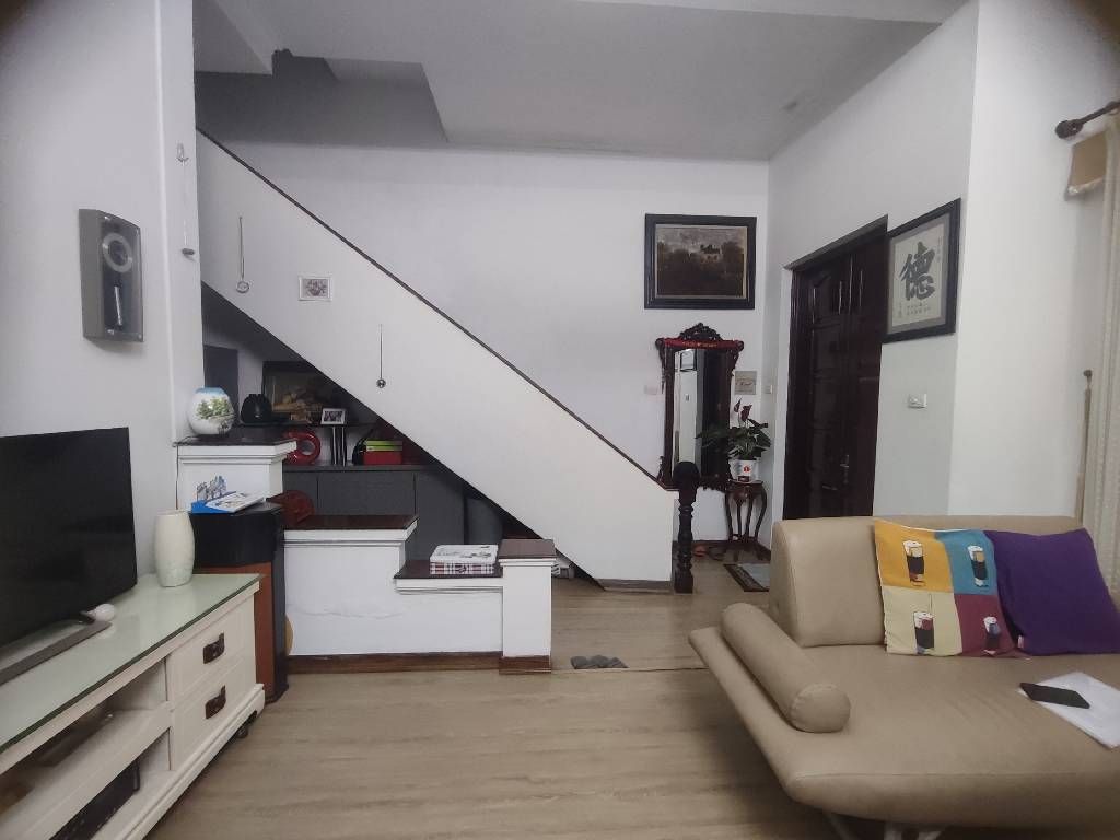 Bán nhà Tân Mai - diện tích 95m2 3 tầng - gần ô tô - giá 12,5 tỷ