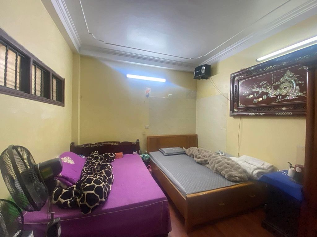 Bán nhà Trịnh Đình Cửu - diện tích 54m2 4 tầng - PHÂN LÔ - 30M RA MẶT PHỐ - giá 15,8 tỷ