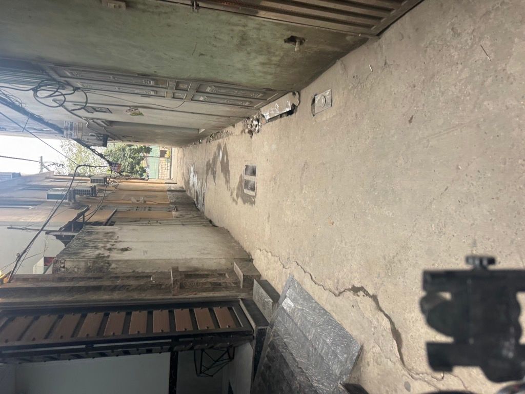 Bán nhà Trịnh Đình Cửu - diện tích 54m2 4 tầng - PHÂN LÔ - 30M RA MẶT PHỐ - giá 15,8 tỷ