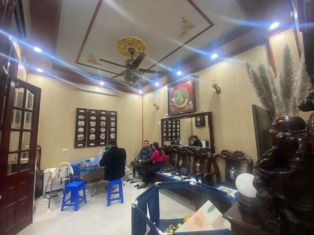 Bán nhà Trịnh Đình Cửu - diện tích 54m2 4 tầng - PHÂN LÔ - 30M RA MẶT PHỐ - giá 15,8 tỷ