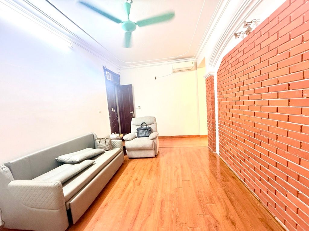 Bán nhà Thọ Lão - diện tích 65m2 1 tầng - ô tô đỗ chân cầu thang - giá 6,15 tỷ