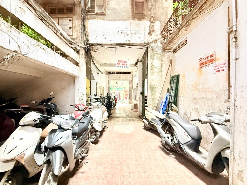 Bán nhà Thọ Lão - diện tích 65m2 1 tầng - ô tô đỗ chân cầu thang - giá 6,15 tỷ