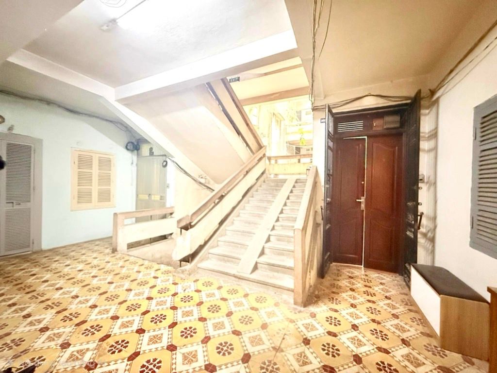 Bán nhà Thọ Lão - diện tích 65m2 1 tầng - ô tô đỗ chân cầu thang - giá 6,15 tỷ