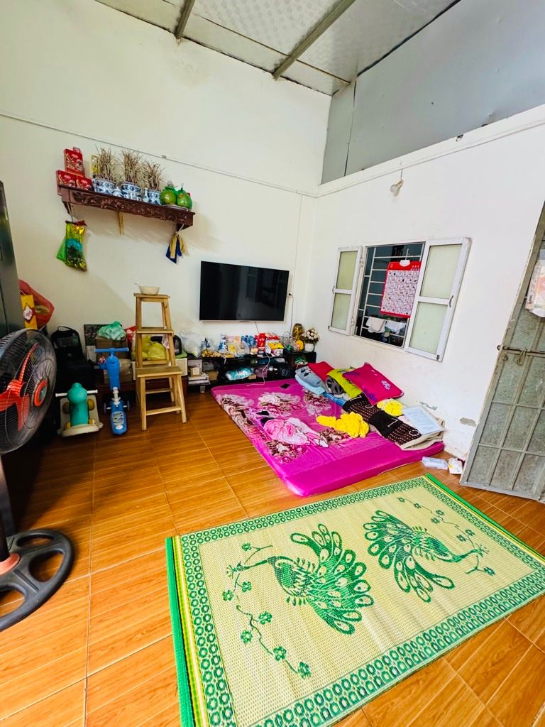 Bán nhà Giải Phóng - diện tích 39m2 1 tầng - ô tô tránh trước cổng - giá 0 tỷ