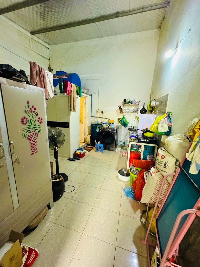 Bán nhà Giải Phóng - diện tích 39m2 1 tầng - ô tô tránh trước cổng - giá 0 tỷ