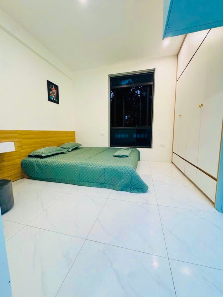 Bán nhà Tập thể ĐHKTQD - diện tích 38m2 1 tầng - Ô TÔ ĐỖ CỬA - giá 2,1 tỷ