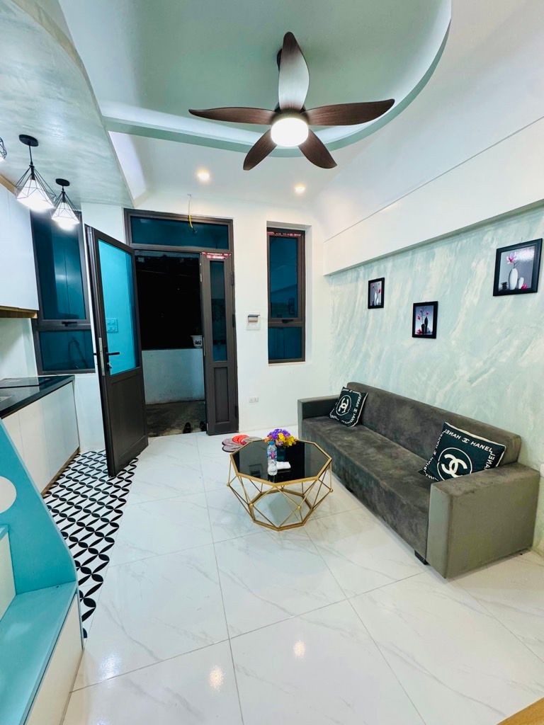 Bán nhà Tập thể ĐHKTQD - diện tích 38m2 1 tầng - Ô TÔ ĐỖ CỬA - giá 2,1 tỷ