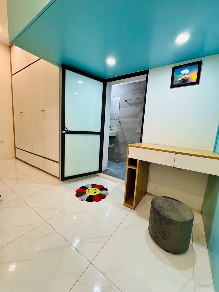 Bán nhà Tập thể ĐHKTQD - diện tích 38m2 1 tầng - Ô TÔ ĐỖ CỬA - giá 2,1 tỷ