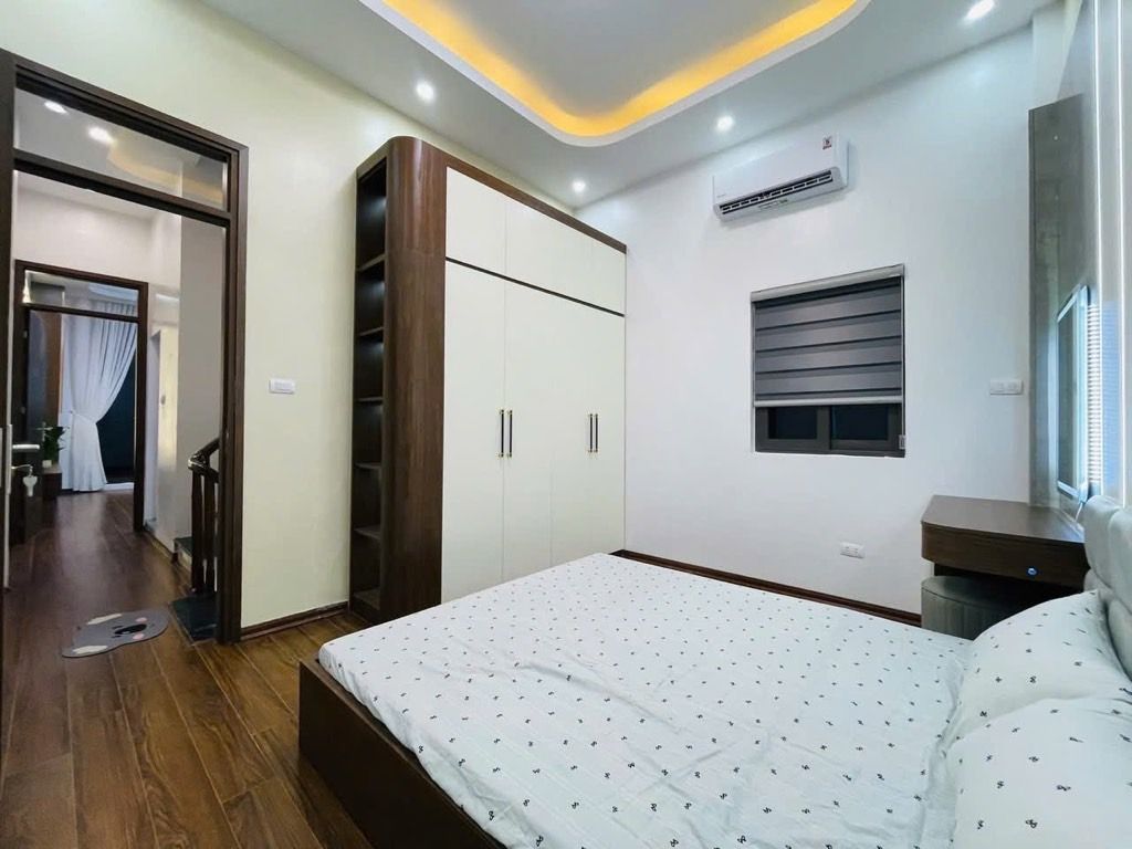 Bán nhà Trường Chinh - diện tích 48m2 4 tầng - Ô tô đỗ cửa - giá 15,9 tỷ