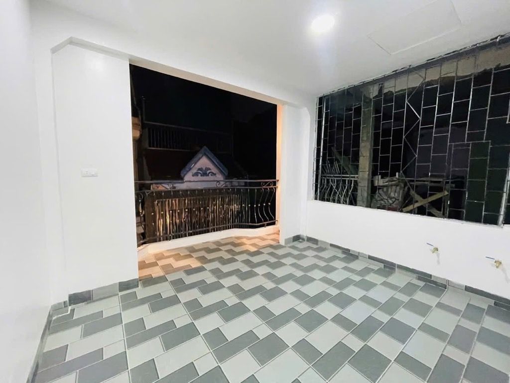 Bán nhà Trường Chinh - diện tích 48m2 4 tầng - Ô tô đỗ cửa - giá 15,9 tỷ