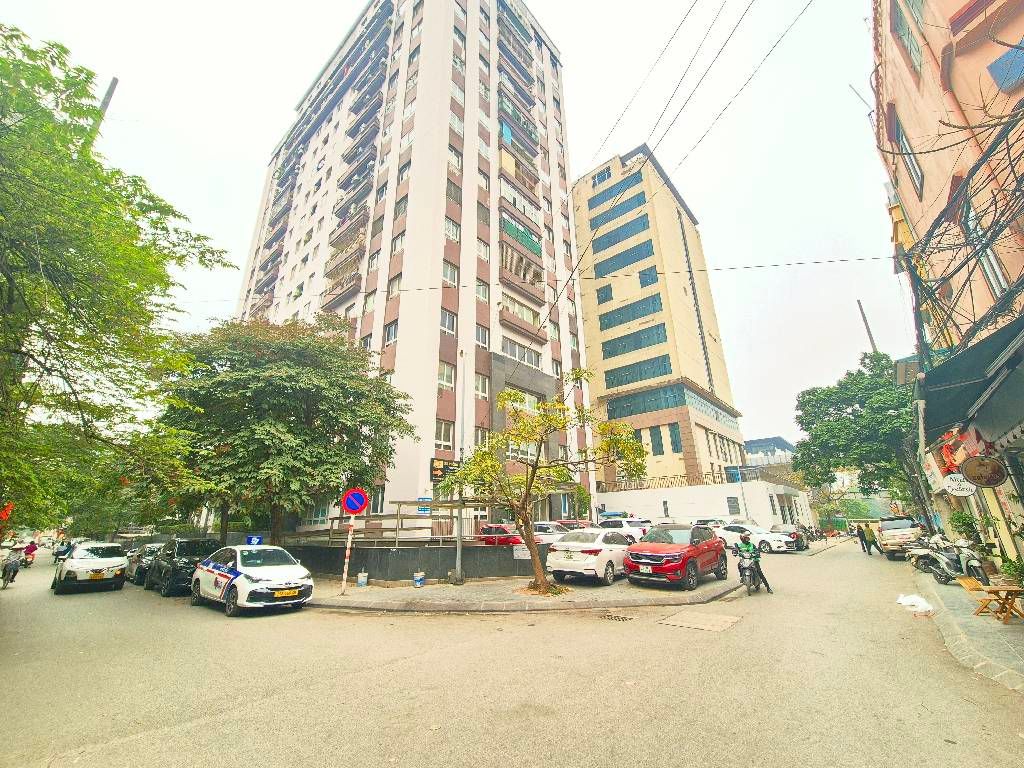 Bán nhà Nguyễn Trãi - diện tích 60m2 1 tầng - Ô tô tránh - giá 3,39 tỷ