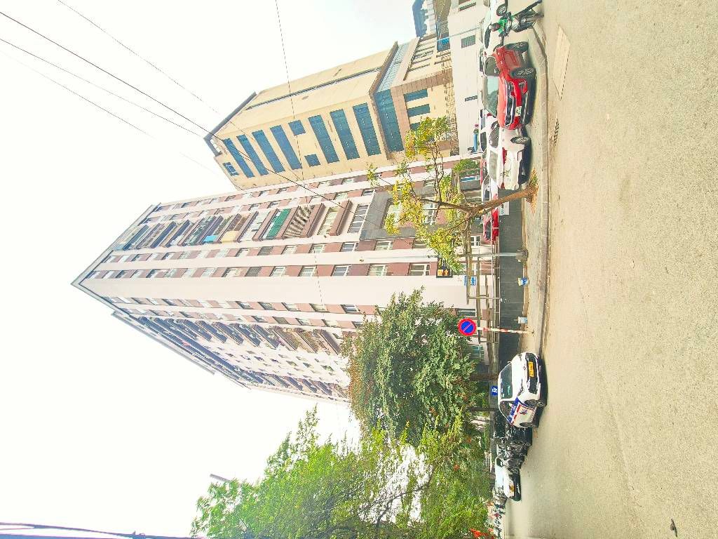 Bán nhà Nguyễn Trãi - diện tích 60m2 1 tầng - Ô tô tránh - giá 3,39 tỷ