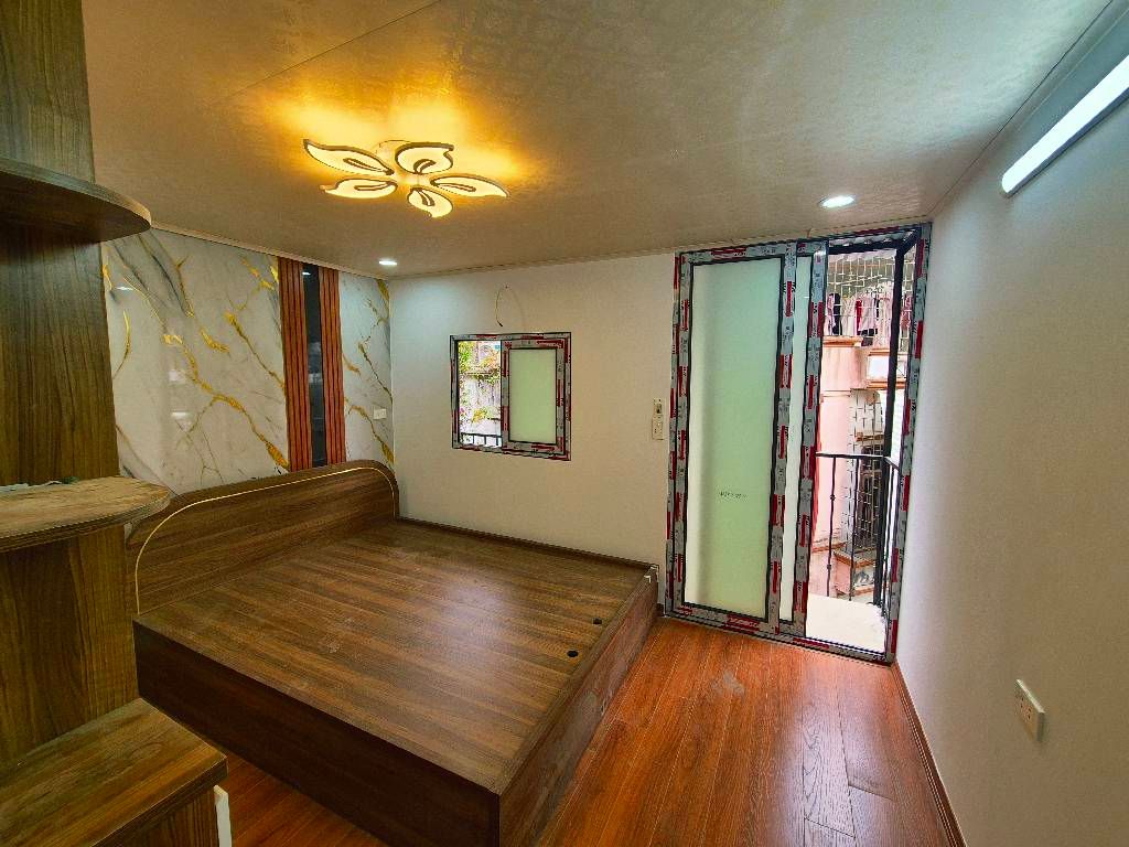 Bán nhà Nguyễn Trãi - diện tích 60m2 1 tầng - Ô tô tránh - giá 3,39 tỷ