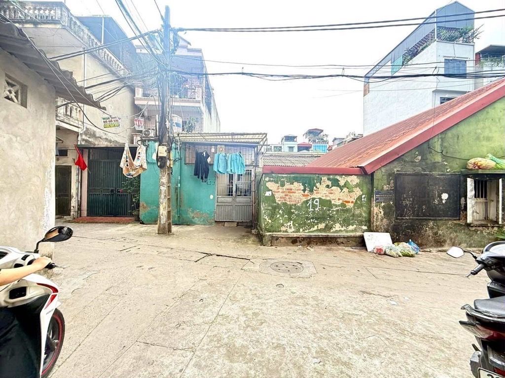 Bán nhà Mạc Thị Bưởi - diện tích 65m2 1 tầng - Ô tô đỗ cửa - giá 12,5 tỷ