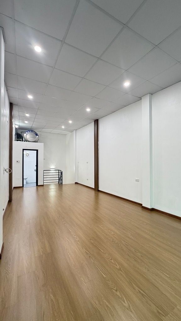 Bán nhà Giải Phóng - diện tích 36m2 2 tầng - Nhà sổ chung 2 tầng xây mới - giá 4,3 tỷ