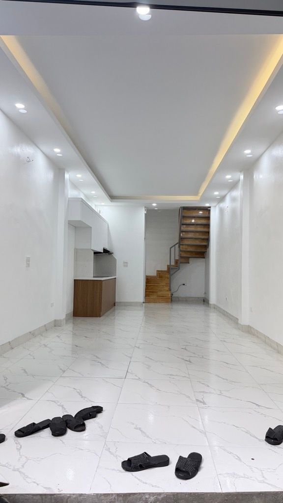 Bán nhà Giải Phóng - diện tích 36m2 2 tầng - Nhà sổ chung 2 tầng xây mới - giá 4,3 tỷ