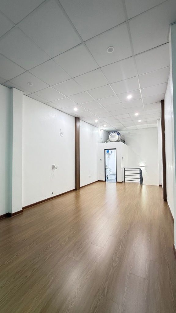 Bán nhà Giải Phóng - diện tích 36m2 2 tầng - Nhà sổ chung 2 tầng xây mới - giá 4,3 tỷ