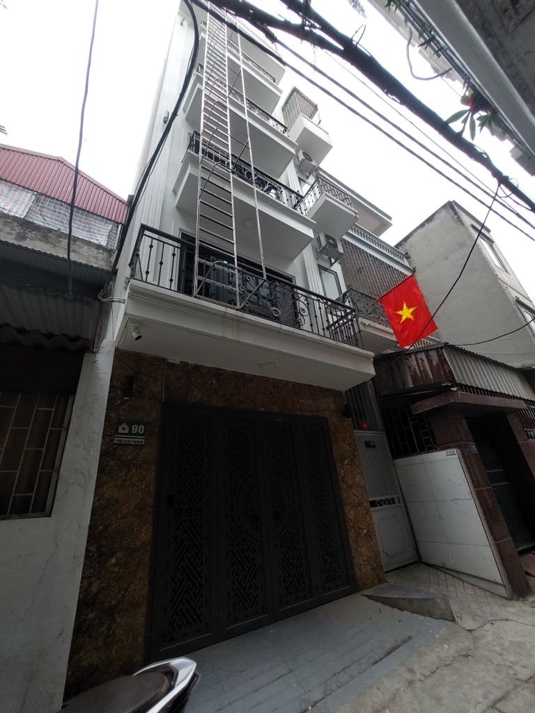 Bán nhà Giải Phóng - diện tích 46.2m2 7 tầng - Ô tô đỗ cửa - giá 15,3 tỷ