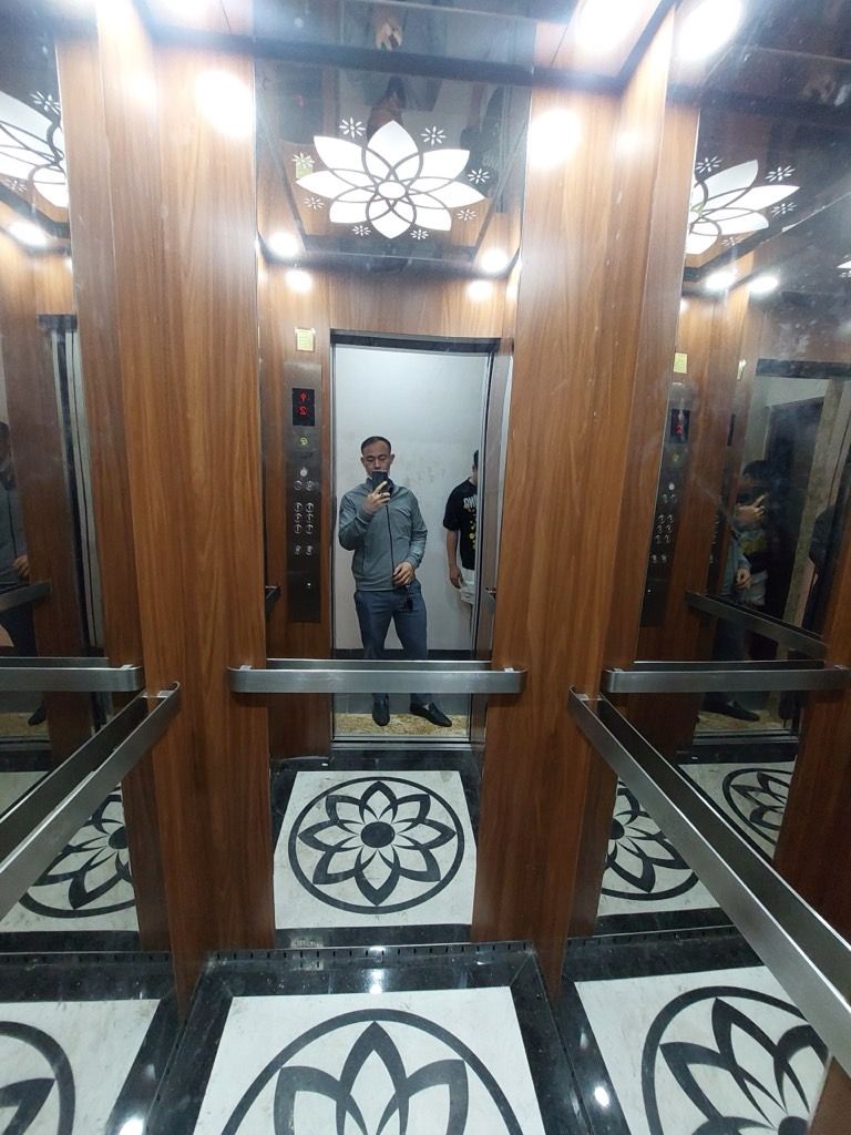 Bán nhà Giải Phóng - diện tích 46.2m2 7 tầng - Ô tô đỗ cửa - giá 15,3 tỷ