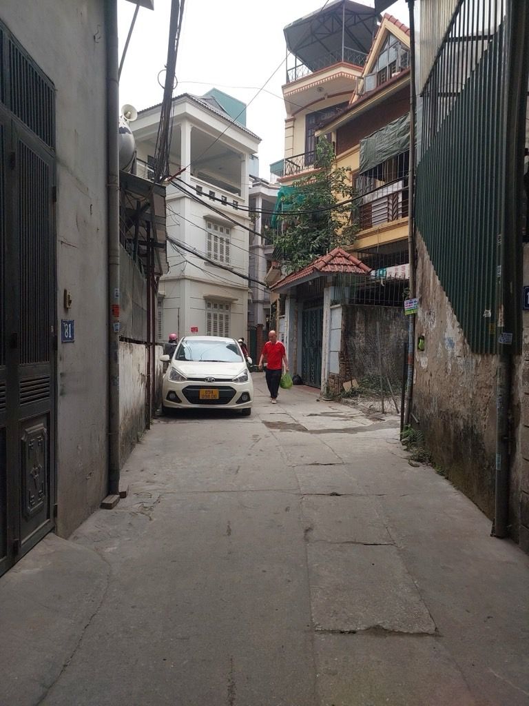 Bán nhà Giải Phóng - diện tích 46.2m2 7 tầng - Ô tô đỗ cửa - giá 15,3 tỷ