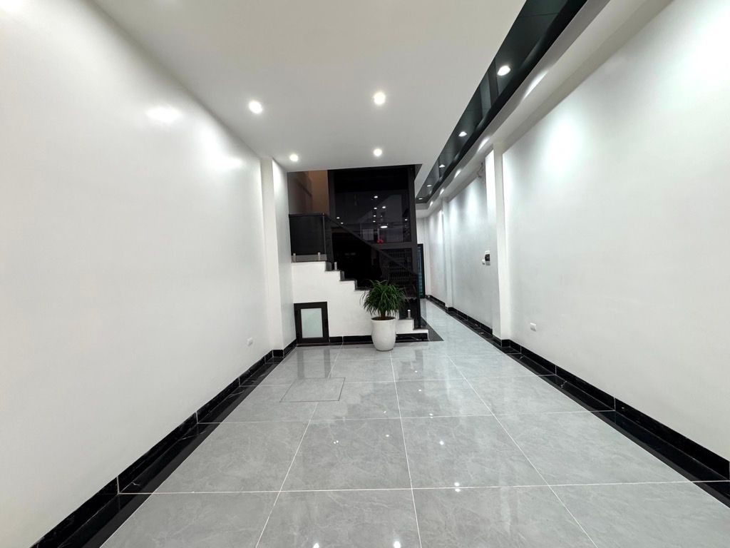 Bán nhà Khương Trung - diện tích 46m2 6 tầng - Ô TÔ TRÁNH - giá 17,9 tỷ