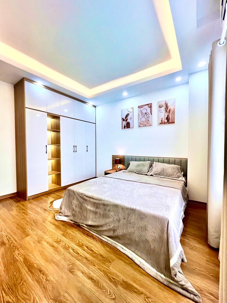 Bán nhà Huỳnh Thúc Kháng - diện tích 69m2 8 tầng - SIÊU PHẨM BAY NHANH LÔ GÓC - giá 7,2 tỷ