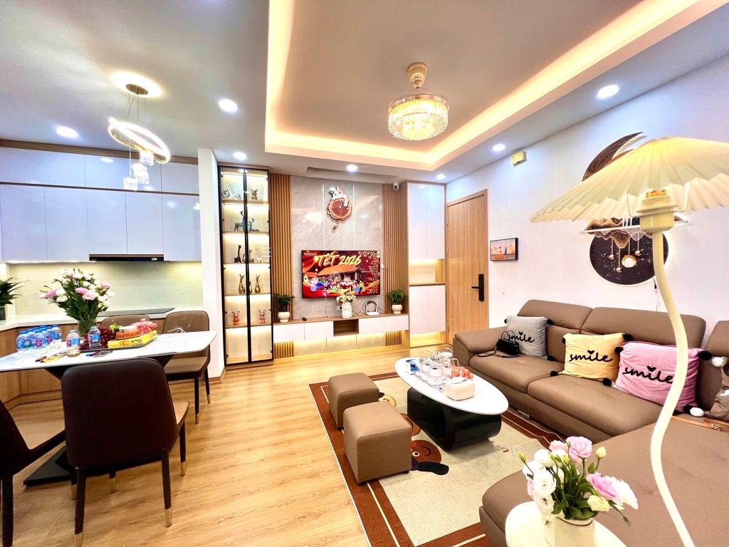 Bán nhà Huỳnh Thúc Kháng - diện tích 69m2 8 tầng - SIÊU PHẨM BAY NHANH LÔ GÓC - giá 7,2 tỷ