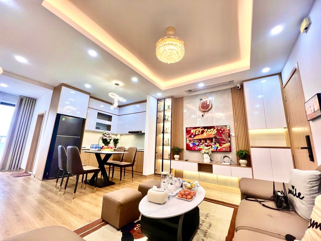 Bán nhà Huỳnh Thúc Kháng - diện tích 69m2 8 tầng - SIÊU PHẨM BAY NHANH LÔ GÓC - giá 7,2 tỷ