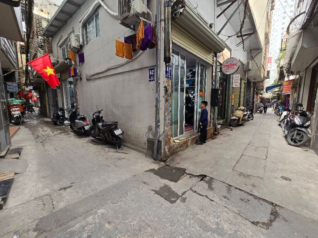 Bán nhà Quan Nhân - diện tích 31m2 4 tầng - ô tô đỗ gần - giá 8,4 tỷ