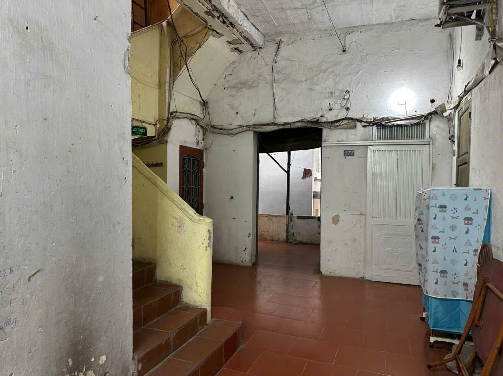 Bán nhà Lương Yên - diện tích 80m2 2 tầng - nhà đẹp - giá 4,3 tỷ