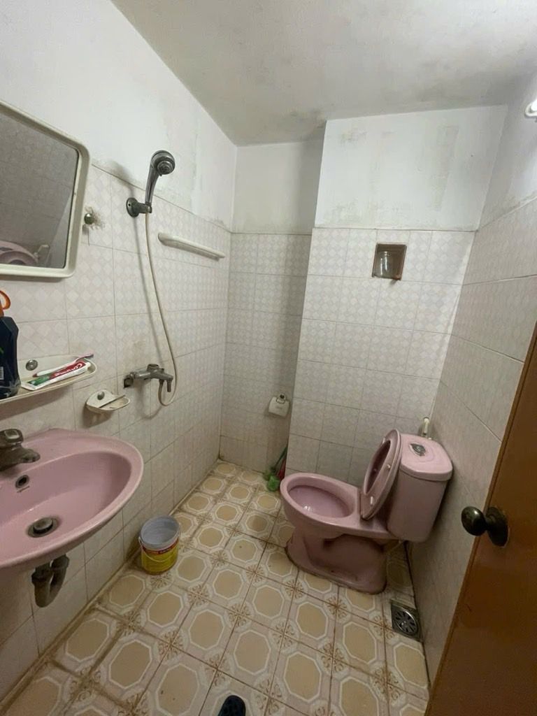 Bán nhà Hoàng Mai - diện tích 42m2 5 tầng - Nhà dân xây chắc chắn - giá 10,5 tỷ