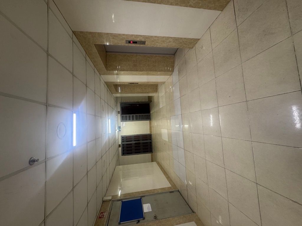 Bán nhà Nguyễn Duy Trinh - diện tích 90m2 14 tầng - Nhà đẹp long lanh, nội thất xịn sò - giá 7,4 tỷ