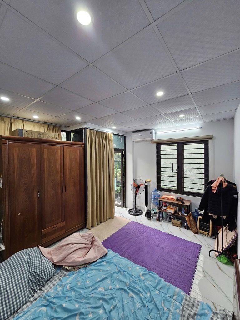 Bán nhà Trương Định - diện tích 28m2 2 tầng - Lô góc - giá 1,75 tỷ