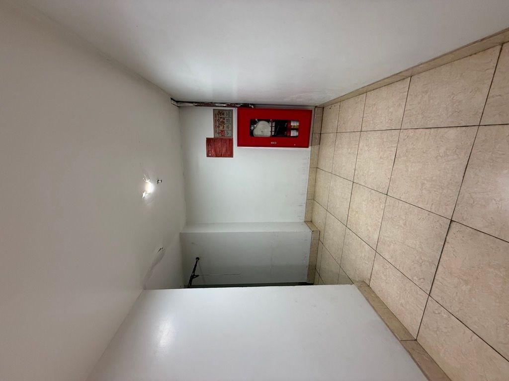 Bán nhà Trần Hoà - diện tích 70m2 14 tầng - mặt phố - giá 5,7 tỷ