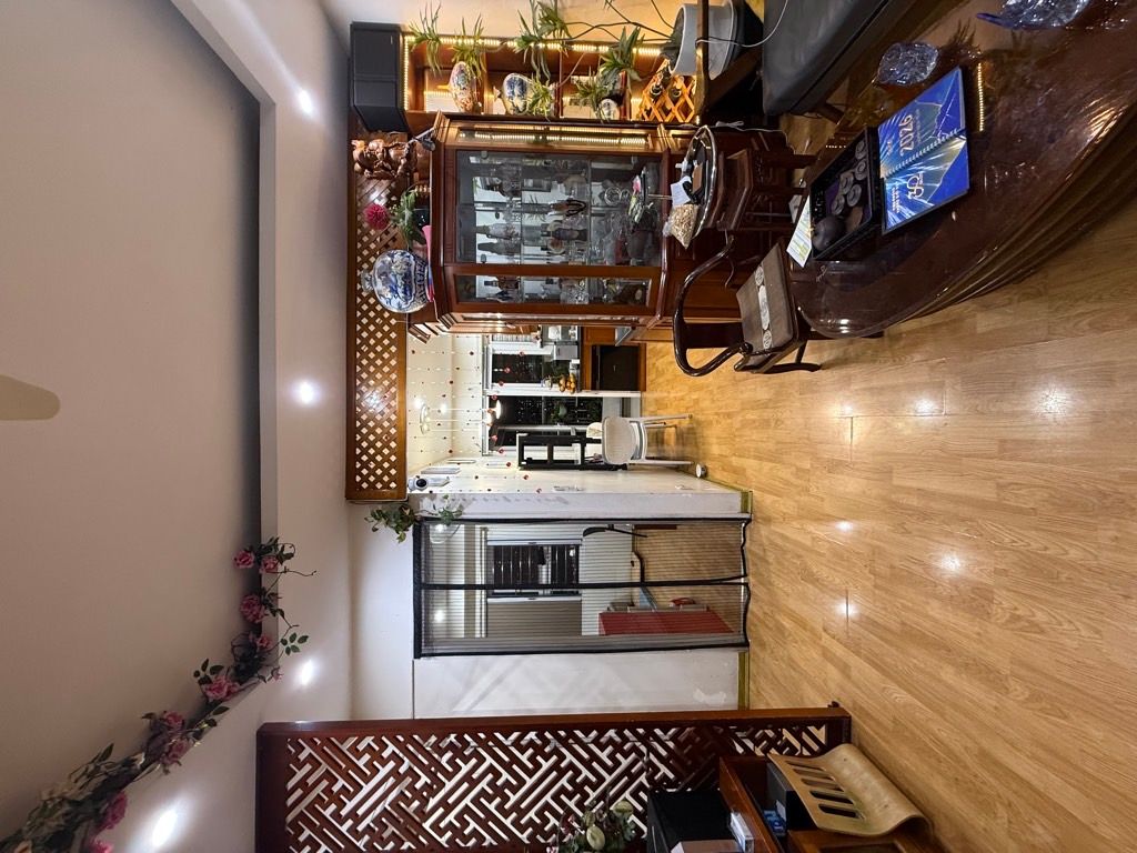 Bán nhà Trần Hoà - diện tích 70m2 14 tầng - mặt phố - giá 5,7 tỷ