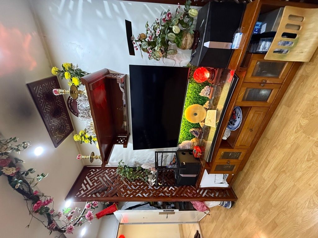 Bán nhà Trần Hoà - diện tích 70m2 14 tầng - mặt phố - giá 5,7 tỷ