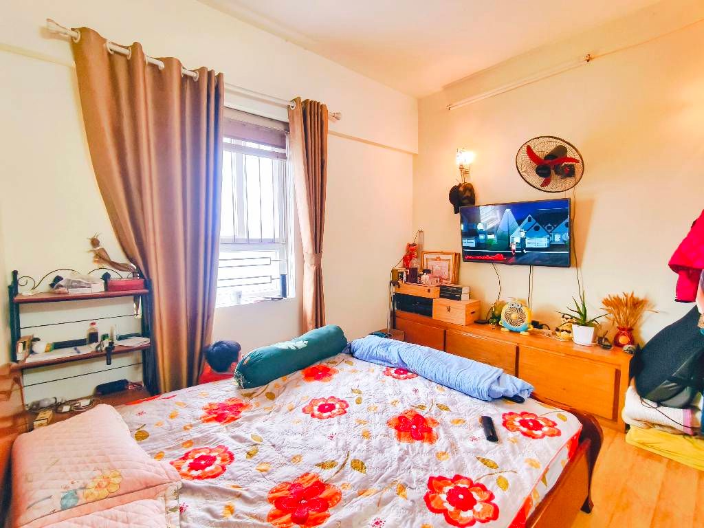 Bán nhà Thái Hà - diện tích 107.8m2 1 tầng - Thang máy - giá 11,5 tỷ