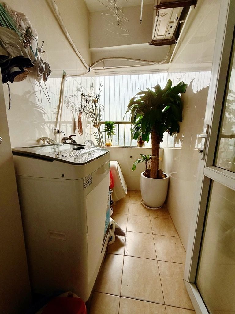 Bán nhà Bán Đảo Linh Đàm - diện tích 69.8m2 1 tầng - Căn hộ 2 ngủ - giá 5,8 tỷ