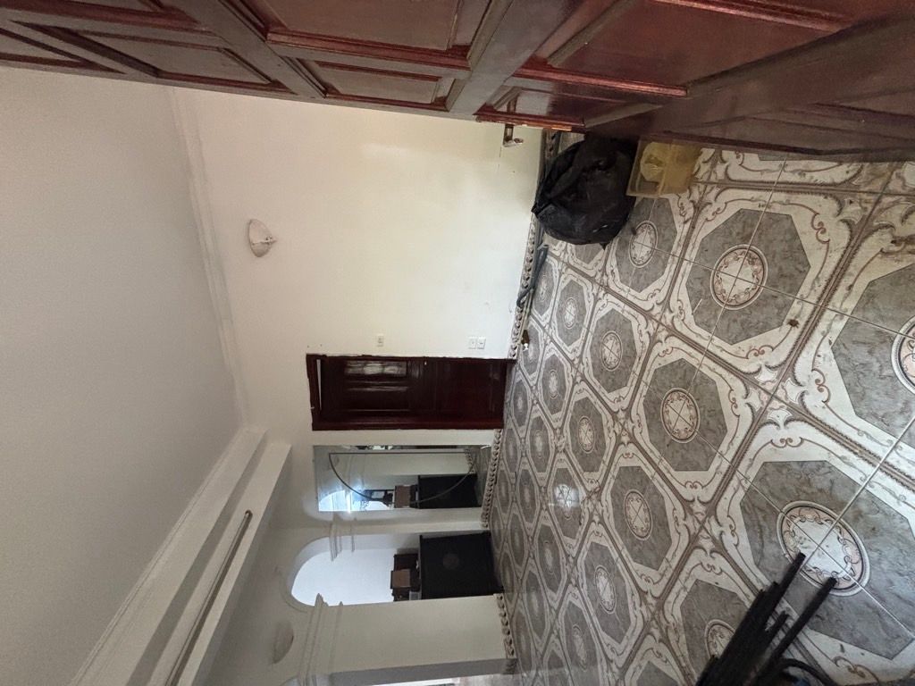 Bán nhà Thái Thịnh - diện tích 60.8m2 1 tầng - nhà lô góc 3 mặt thoáng - giá 9.7 tỷ