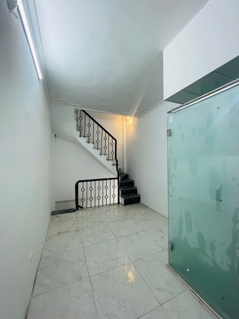 Bán nhà Chợ Khâm Thiên - diện tích 17m2 4 tầng - Lô góc cực thoáng sáng - giá 5,3 tỷ