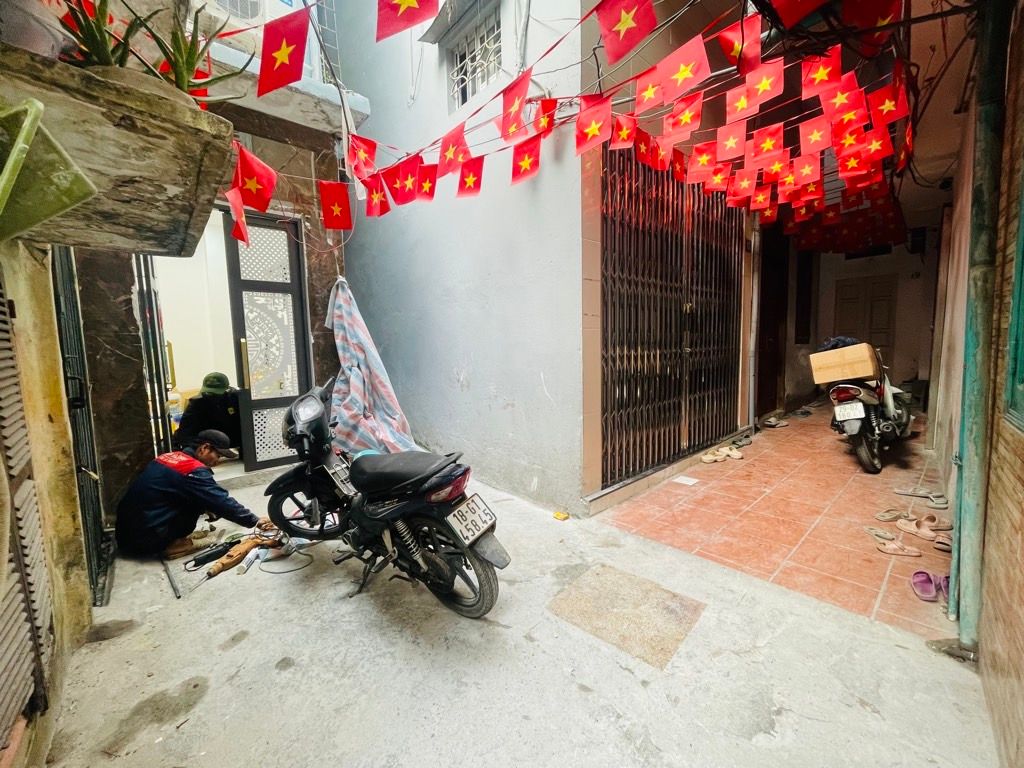 Bán nhà Chợ Khâm Thiên - diện tích 17m2 4 tầng - Lô góc cực thoáng sáng - giá 5,3 tỷ