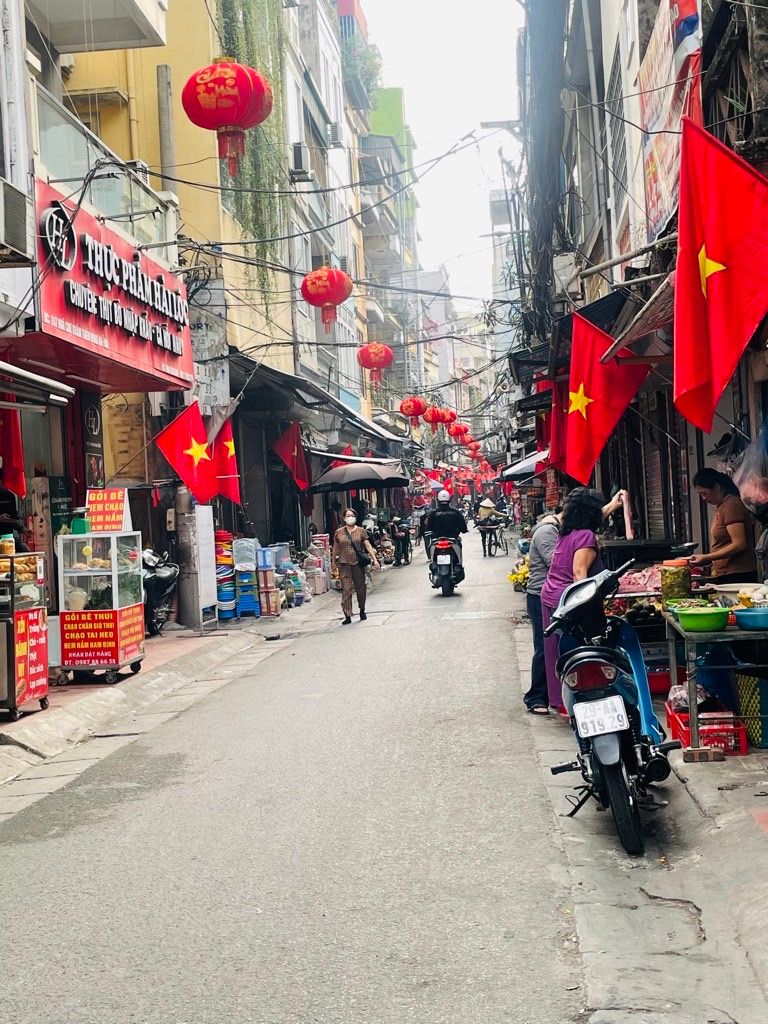 Bán nhà Chợ Khâm Thiên - diện tích 17m2 4 tầng - Lô góc cực thoáng sáng - giá 5,3 tỷ