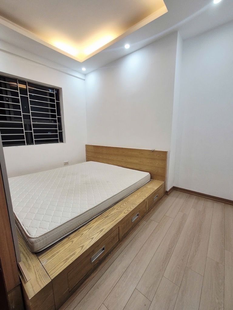 Bán nhà Nguyễn Xiển - diện tích 55m2 1 tầng - Mặt phố - giá 4,05 tỷ