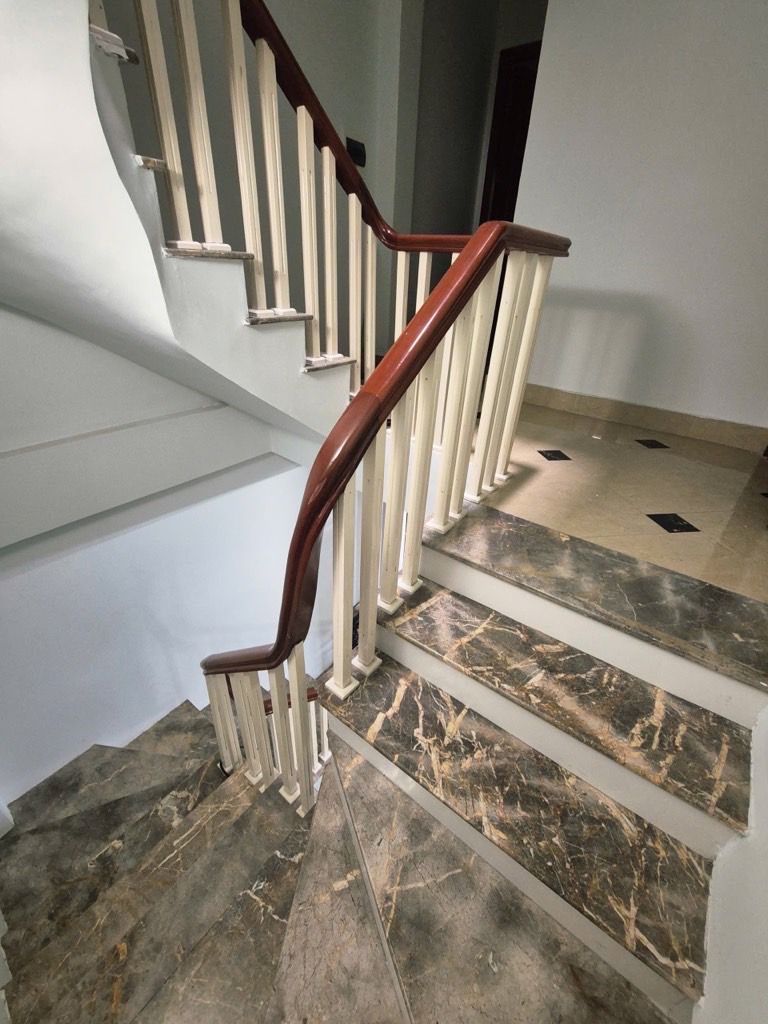 Bán nhà Trương Định - diện tích 43,3m2 5 tầng - Gần ô tô - giá 9,5 tỷ