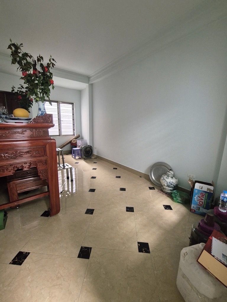 Bán nhà Trương Định - diện tích 43,3m2 5 tầng - Gần ô tô - giá 9,5 tỷ