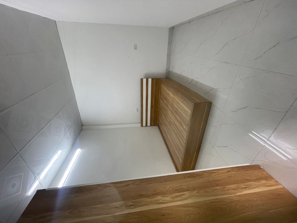 Bán nhà Định Công - diện tích 46m2 2 tầng - ngõ ba gác thông - giá 2 tỷ