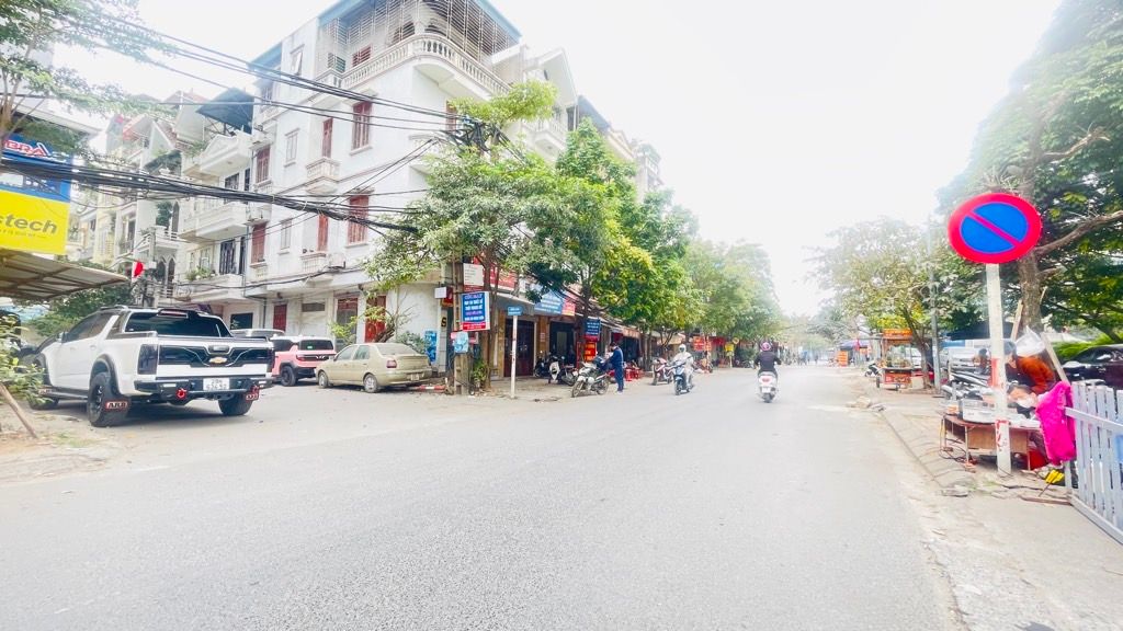 Bán nhà Nguyễn Xiển - diện tích 63.1m2 5 tầng - Lô góc thoáng sáng - giá 5,05 tỷ