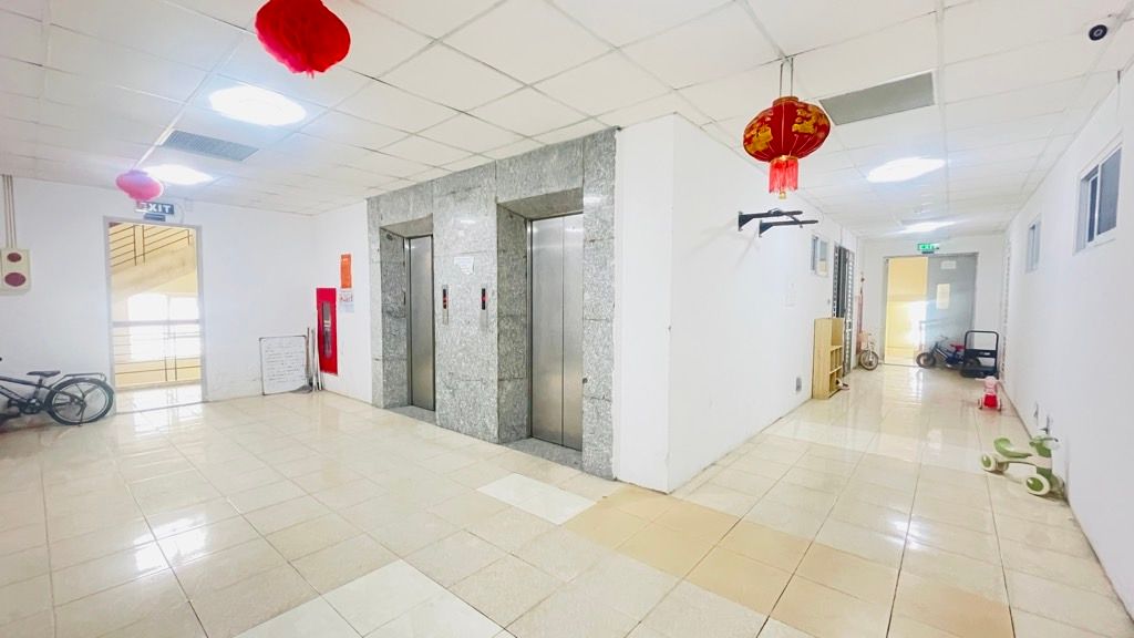 Bán nhà Nguyễn Xiển - diện tích 63.1m2 5 tầng - Lô góc thoáng sáng - giá 5,05 tỷ