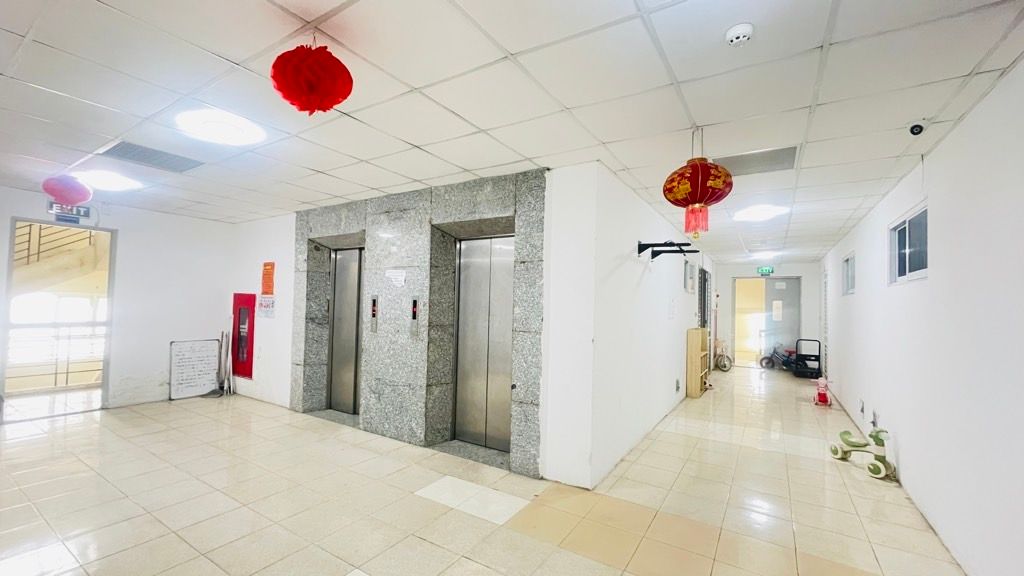 Bán nhà Nguyễn Xiển - diện tích 63.1m2 5 tầng - Lô góc thoáng sáng - giá 5,05 tỷ